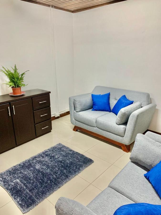 Global House Cr Hostel Backpackers Alajuela Habitacion Compartida 2 Camas Por Habitacion エクステリア 写真